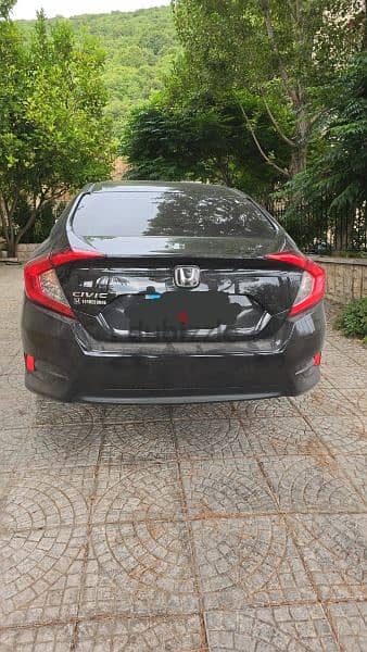 Honda Civic 2018 1