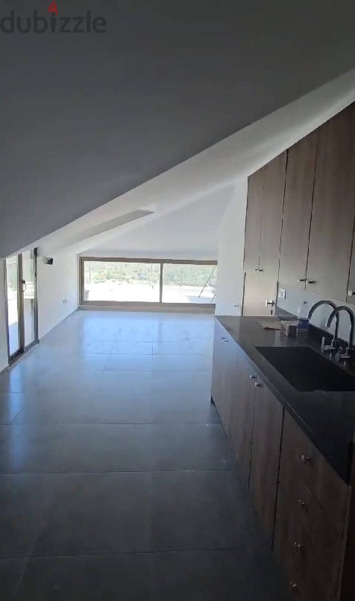 Duplex for sale in Mansourieh دوبليكس للبيع في منصورية 3