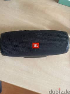 JBL charge 4 like new 0