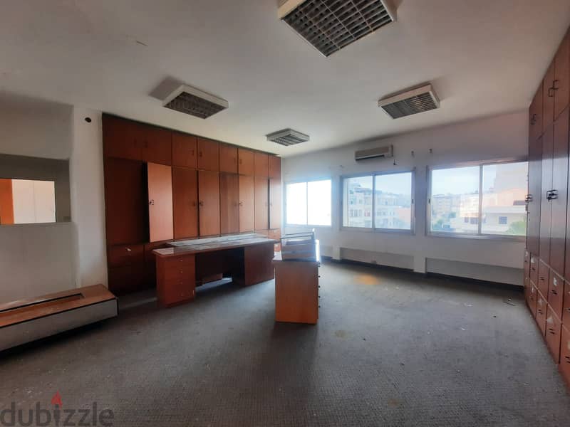 RWK141ZN - Office For Rent In Jounieh  - مكتب للإيجار في جونيه 5