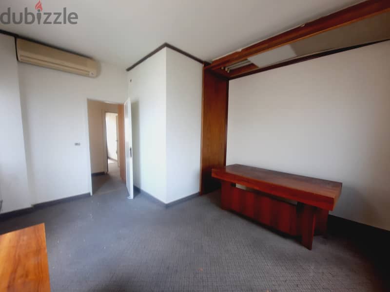 RWK141ZN - Office For Rent In Jounieh  - مكتب للإيجار في جونيه 8