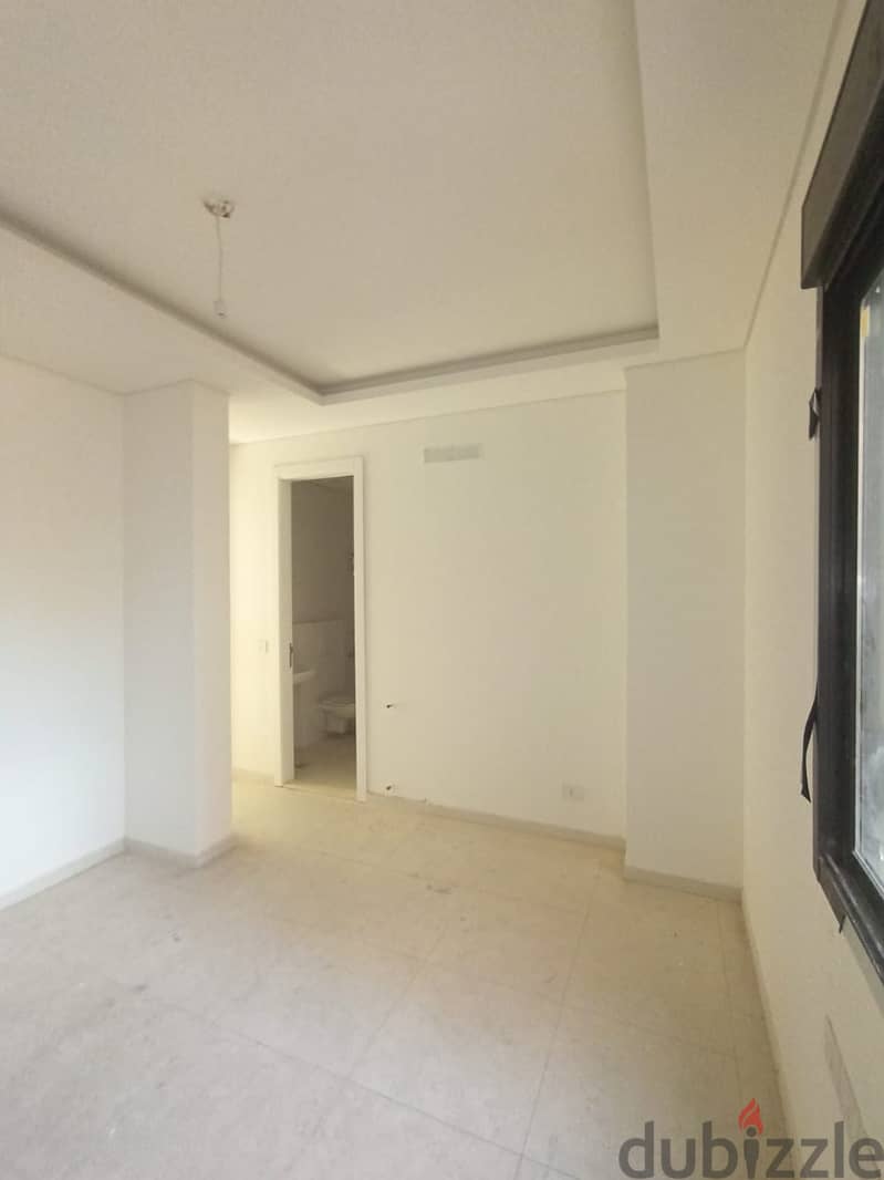 Apartment for rent in Baabda -  شقة للإيجار في بعبدا 4