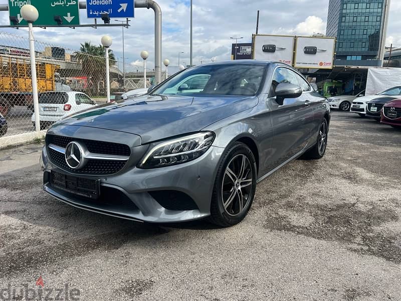 Mercedes-Benz C-Class 2019 1