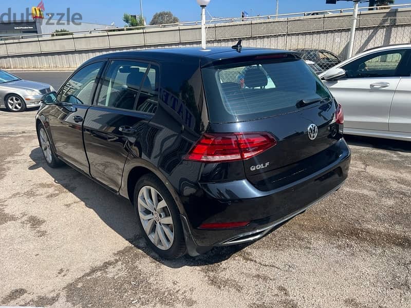 Volkswagen Golf 2019 4