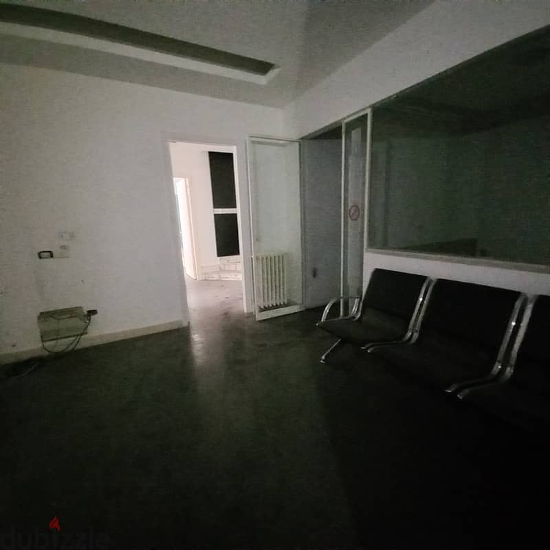 Office with 4 parking in Jal el Dib for rent 3