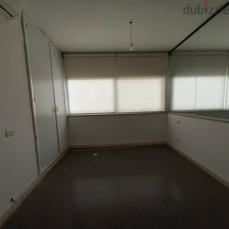 Office with 4 parking in Jal el Dib for rent 6