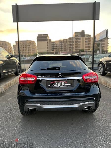 Mercedes-Benz GLA-Class 2017 3