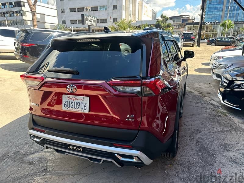 Toyota RAV 4 AWD like new 2019 California 6