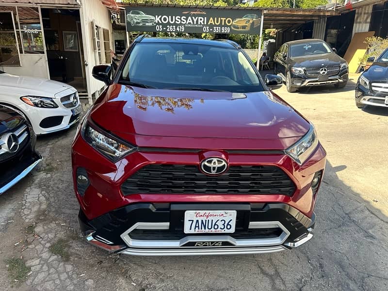 Toyota RAV 4 AWD like new 2019 California 13