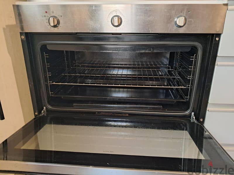 Oven ARISTON 90CM Built-in 1