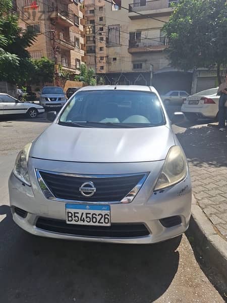 Nissan Sunny 2014 1