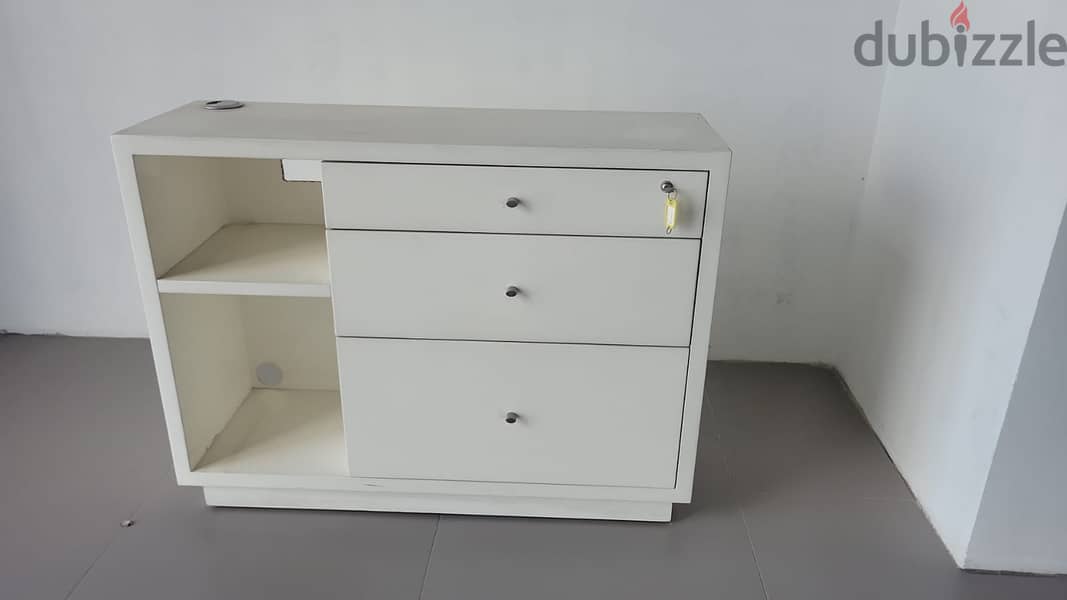 Extension cabinet 0