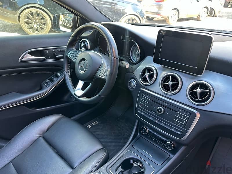 Mercedes-Benz GLA-Class 2017 9