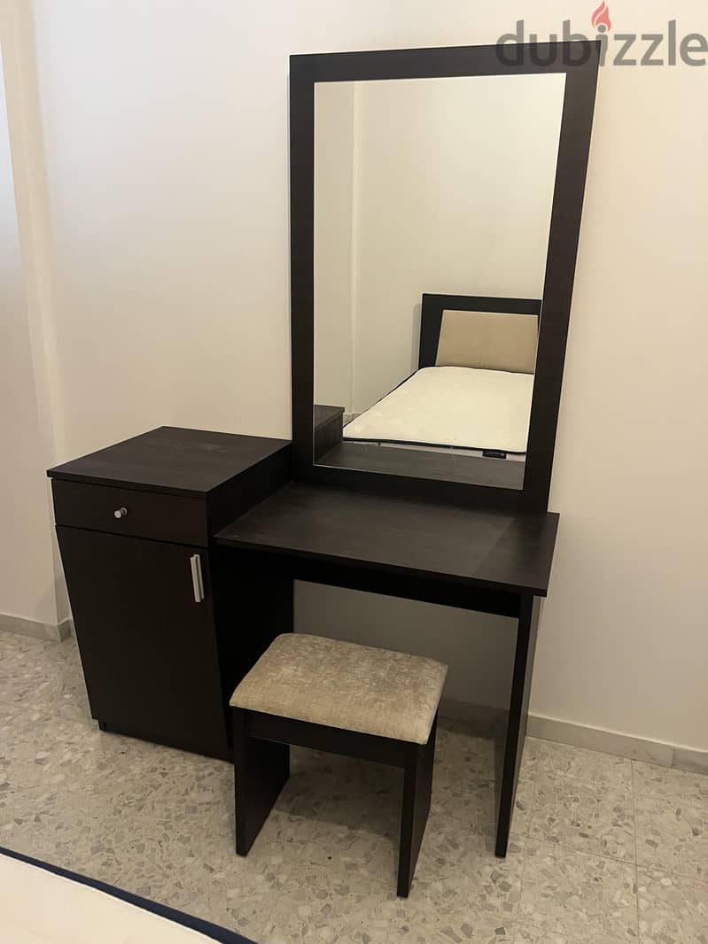 Used Bedroom good condition غرفة نوم مستعملة حالة جيدة (تركية) 4