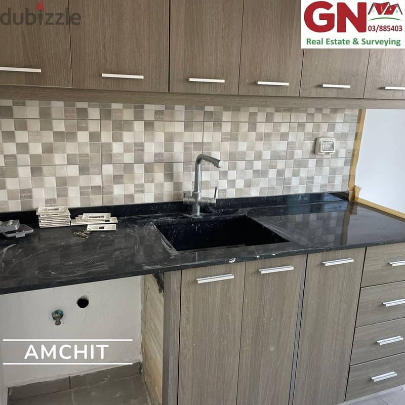 Apartment For Sale in Amchit شة للبيع في عمشيت 1