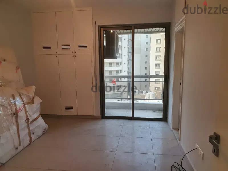 Hot Deal ! Apartment For Sale In Achrafieh. 5