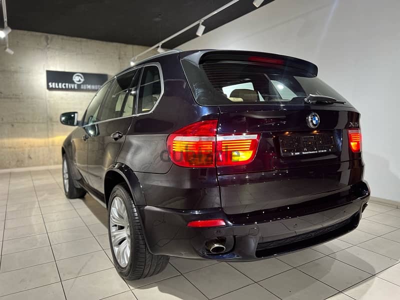 BMW X5 2009 in excellent condition 17