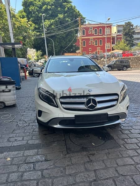 Mercedes-Benz GLA-Class 2016 4