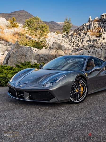 Ferrari 488 GTB 2016, Under Warranty + Service Package. Carbon Pack 1