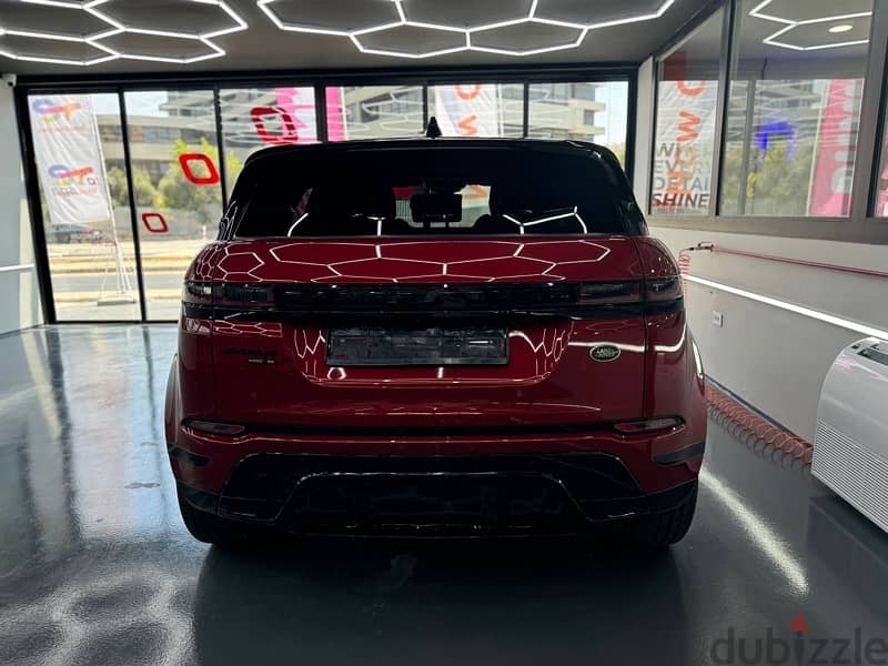 Land Rover Evoque 2020 Daynamic like new 2