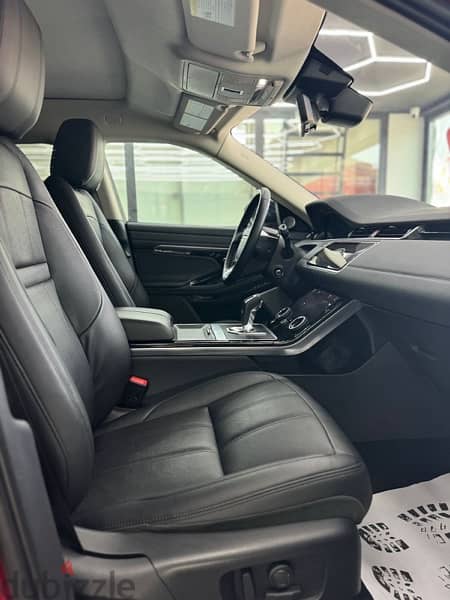 Land Rover Evoque 2020 Daynamic like new 4