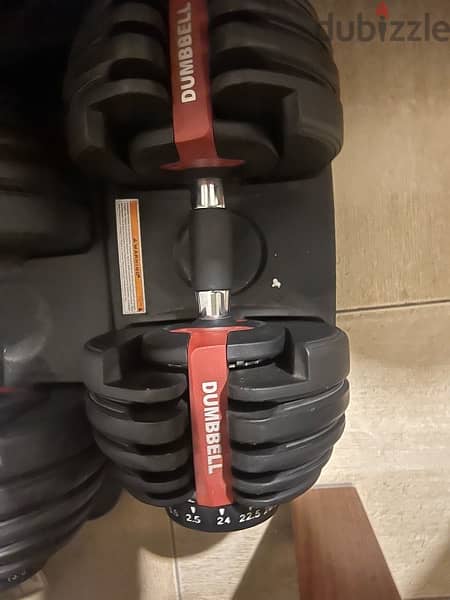 adjustable dumbells 1