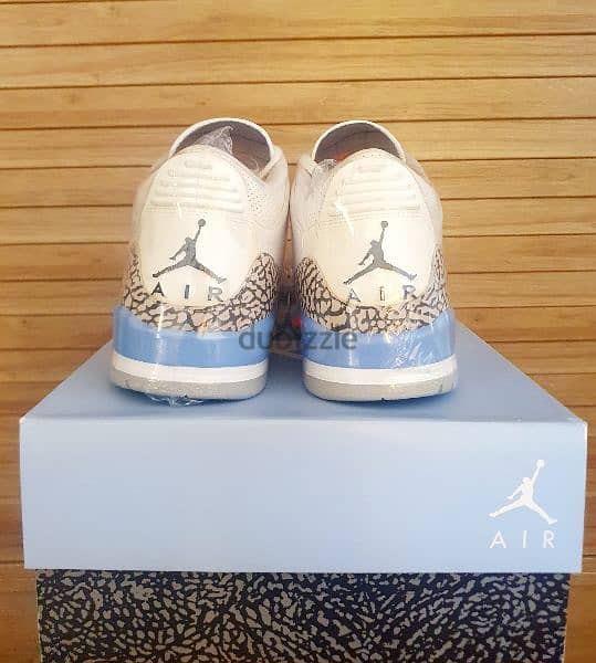 NIke Air Jordan 3  "UNC" 3