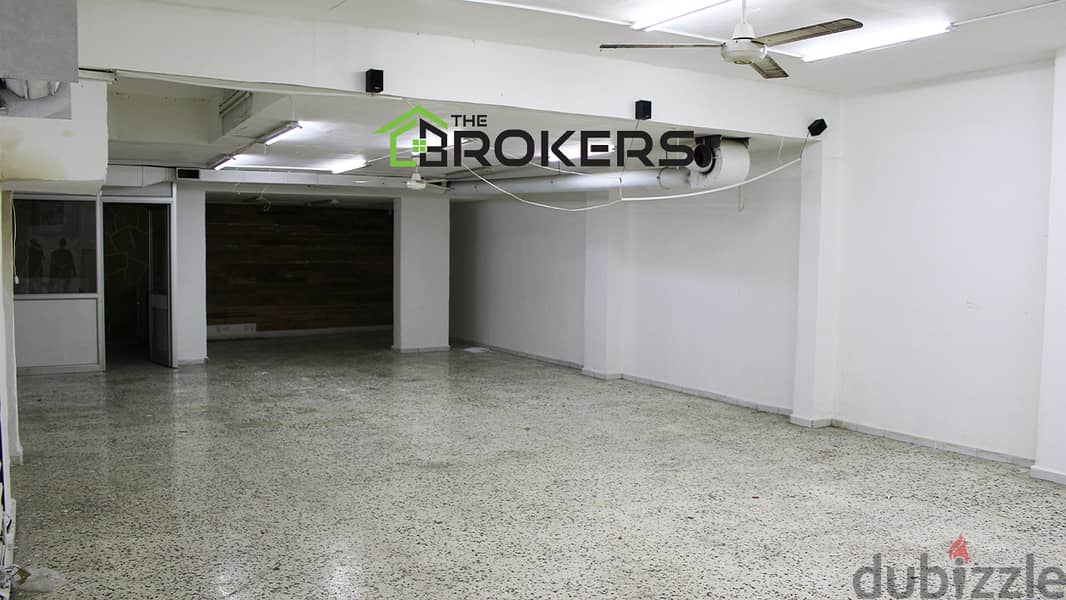 Warehouse for rent in Aicha Bakkar مستودع للايجار في عائشة بكار 1