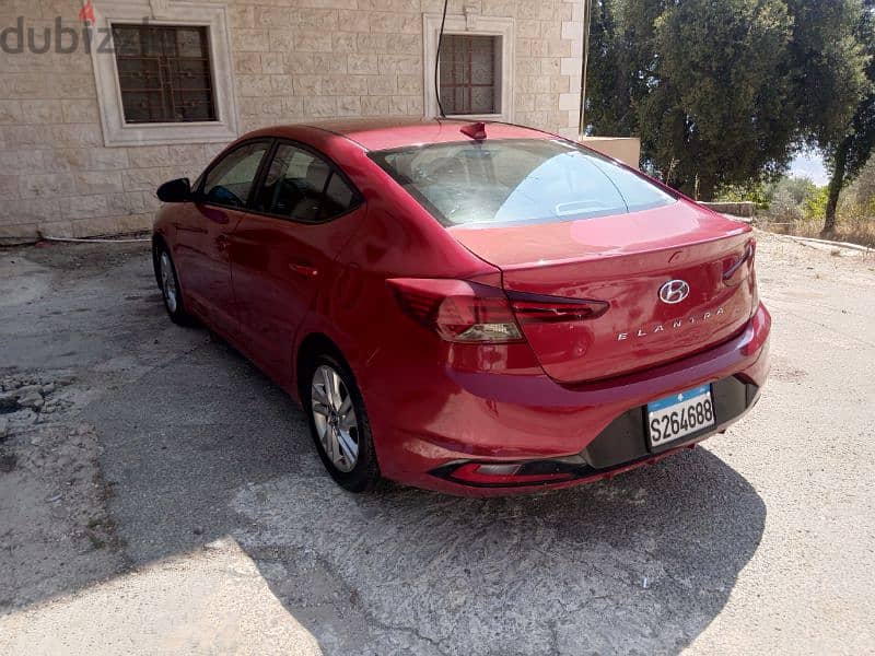 new Hyundai Elantra 2019 (32000miles) 4