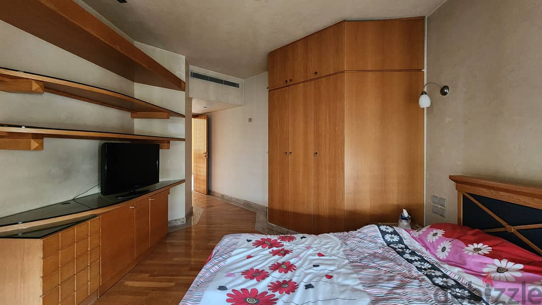 Triplex for sale in Achrafieh تريبلكس للبيع في الأشرفية 9