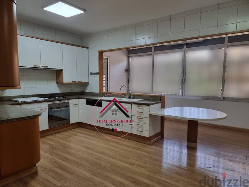 Spacious apartment for sale in Achrafieh 6