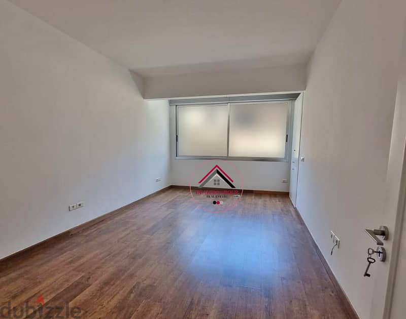 Spacious apartment for sale in Achrafieh 9