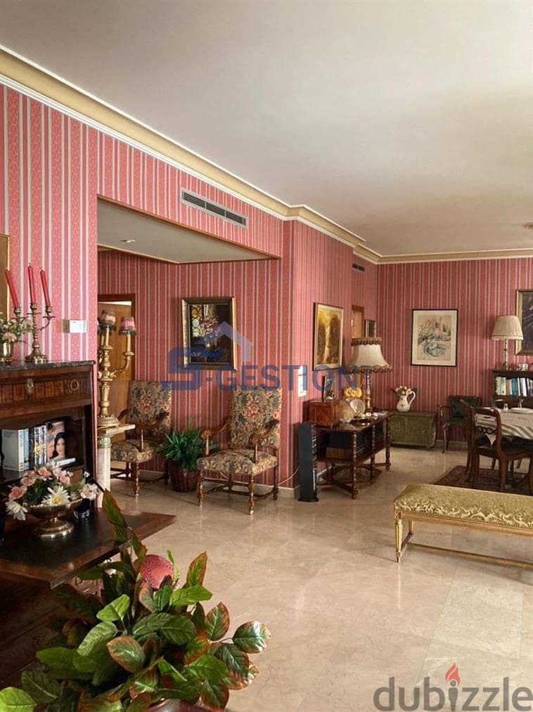 Apartment In Good Condition For Sale In Achrafieh 2