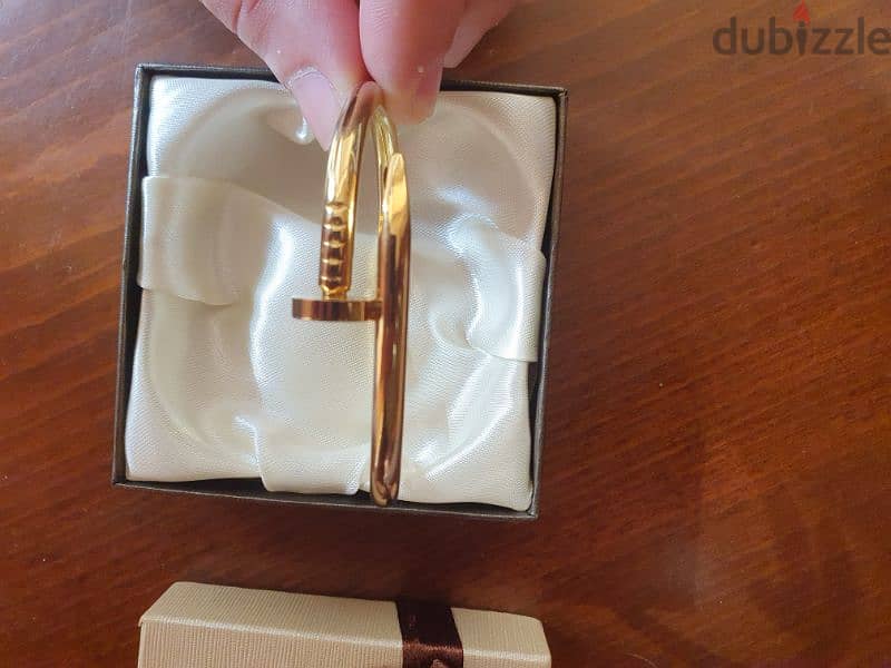 Gold-plated copy A of Cartier clou bracelet 0