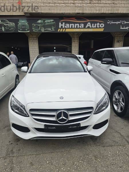 Mercedes-Benz C-Class 2015 panoramic full options no accident clean 1