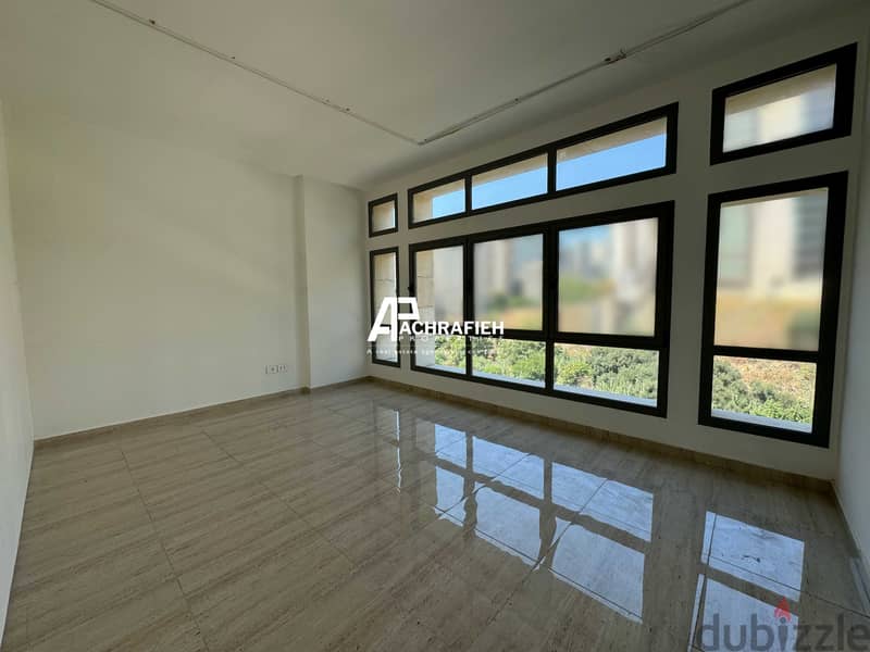 Office For Rent in Achrafieh - مكتب للإجار في الأشرفية 5