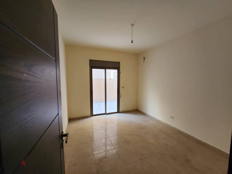 RWK148EA - Apartment  For Sale In Bouar With Open Sea  View 10