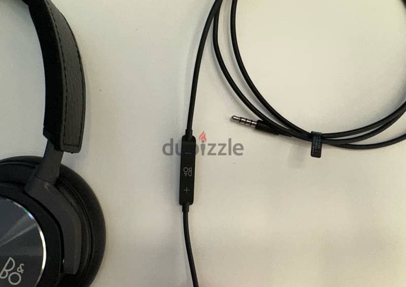 Bang & Olufsen BeoPlay H6 Wired Headphones 6