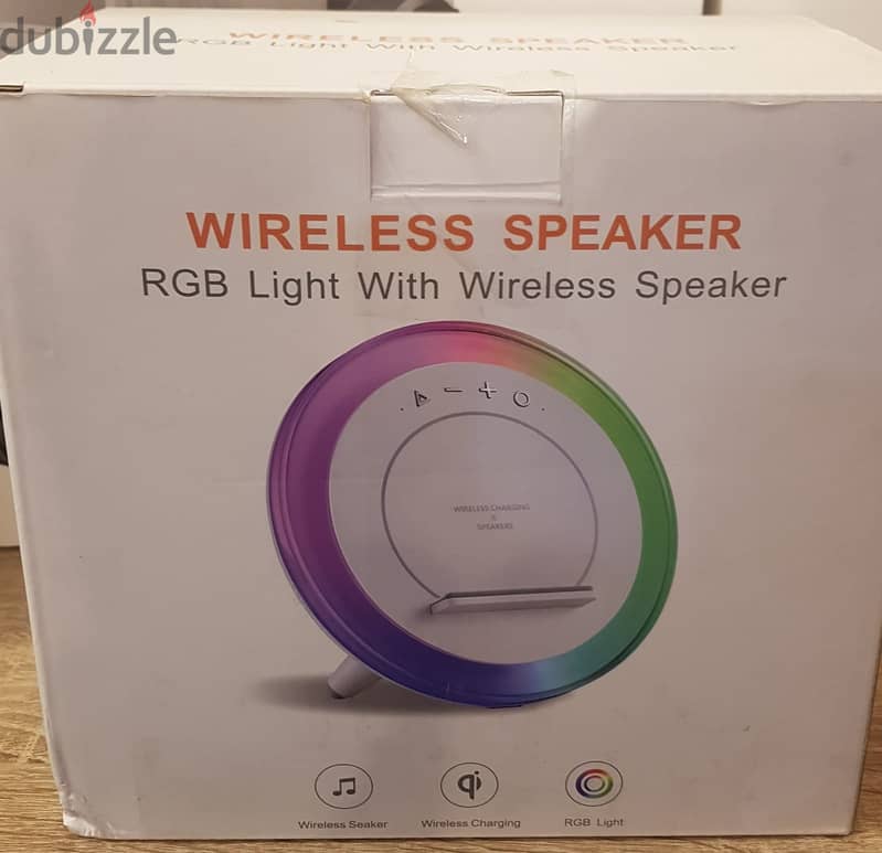 RGB light with wireless speaker 0