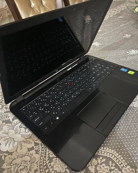 selling HP laptop 1