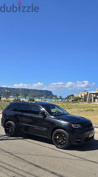 Jeep Grand Cherokee SRT8 2012 look 2020 original 3