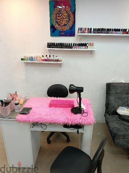 صالون نسائي women's salon للبيع كامل شبه الجديد استعمال بسيط بسعر مغري 6