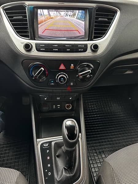 Hyundai Accent 2019 14