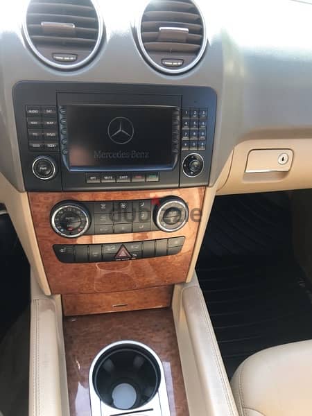 Mercedes-Benz ML-Class 350-2008 Clean 10