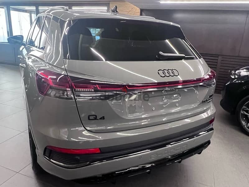 2024 Audi Q4 50 e-tron All wheel Drive 6