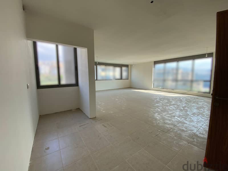 Office for rent in Dbayeh مكتب للإيجار في ضبية 2