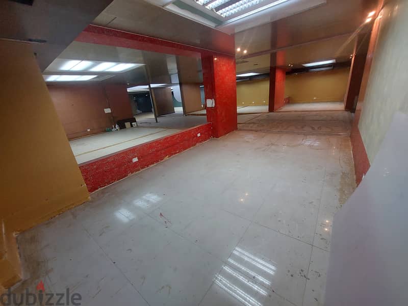 Showroom for rent in Mtayleb صالة عرض للايجار في مطيلب 4