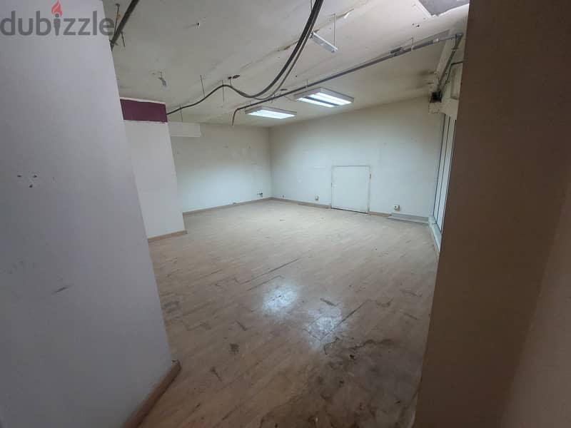 Showroom for rent in Mtayleb صالة عرض للايجار في مطيلب 12