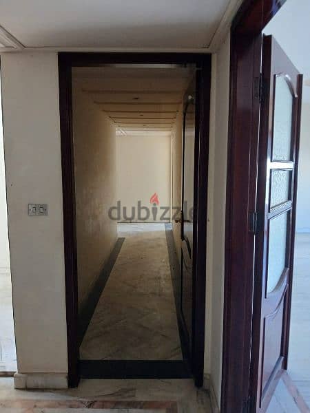 Very Elegant l 4-Bedroom Apartment in Ain Al Mraiseh. 3