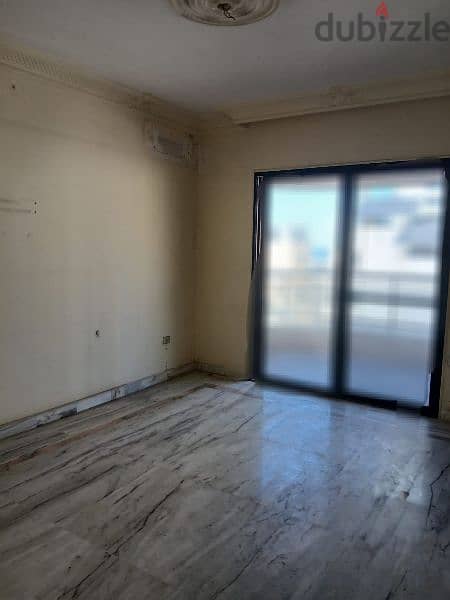 Very Elegant l 4-Bedroom Apartment in Ain Al Mraiseh. 8